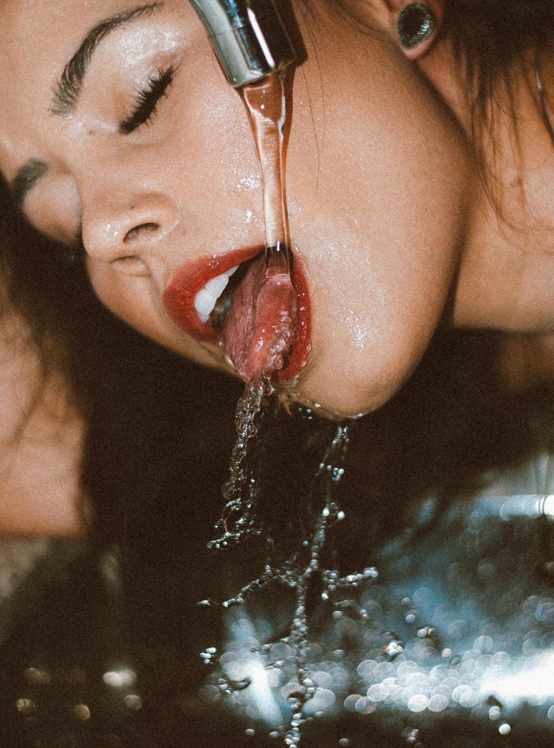 pexels-alaxmatias-17042087
